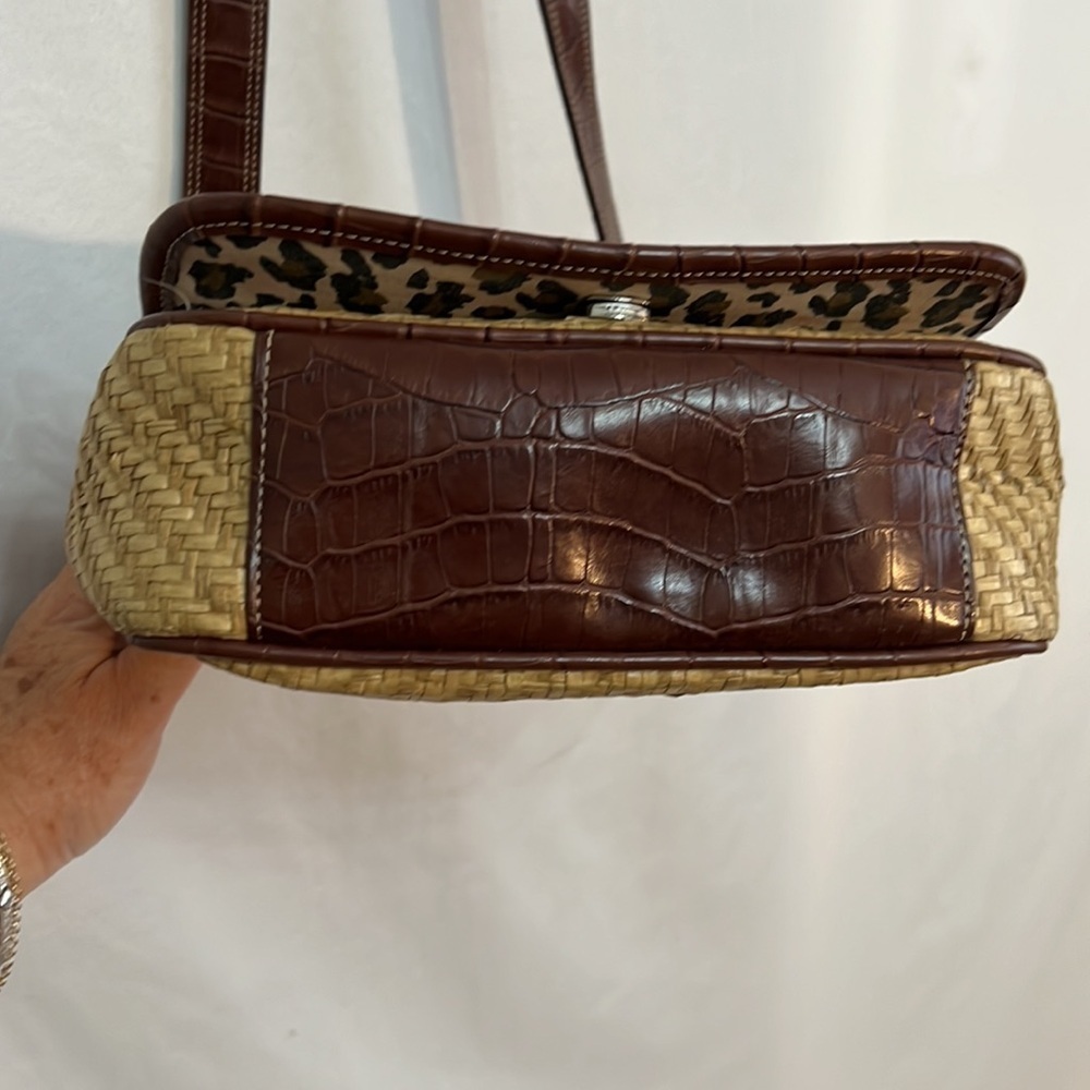 Vintage Liz Claiborne Faux Straw Stylish Tan and Brown Shoulder Bag - Picture 4 of 7